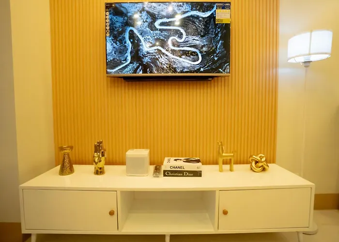 Metro Haven L Wi-fi & Netflix Shore Iii 1067 * Manila